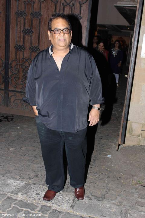 Satish Kaushik grace Jacky Bhagnani's Birthday Party