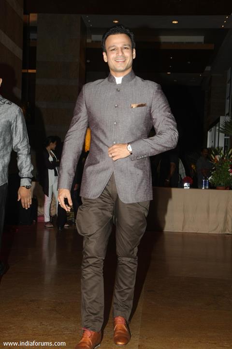 Vivek Oberoi grace Ritesh Deshmukh & Genelia Dsouza wedding reception in Mumbai