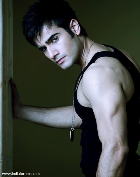 Karan Tacker