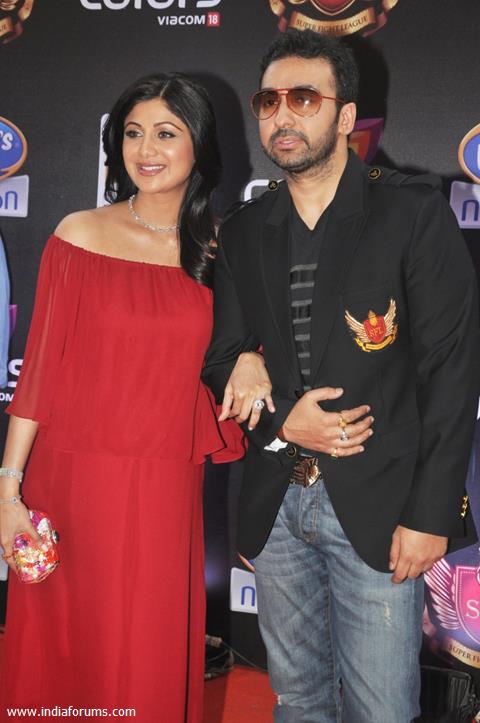 Shilpa Shetty and Raj Kundra at the inaugural Super Fight Leaguei