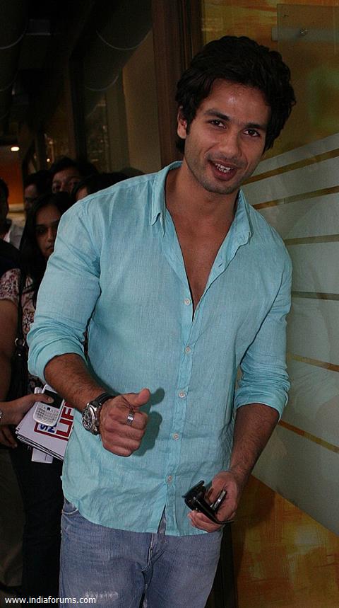 Shahid Kapoor promotes film Teri Meri Kahani at Big FM