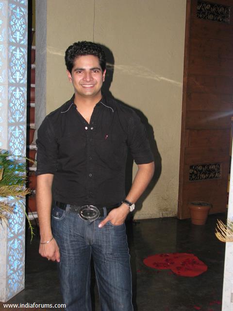 Karan Mehra