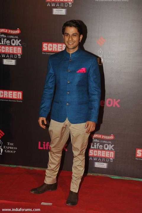 Kunal Khemu was seen at the 20th Annual Life OK Screen Awards