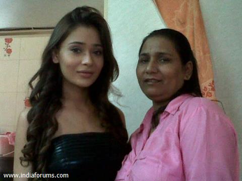 Sara Khan with her Mom