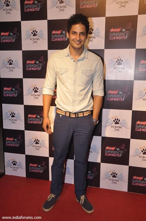 Mohit Malhotra poses for the media at the Launch of Heavens Dog Resturant
