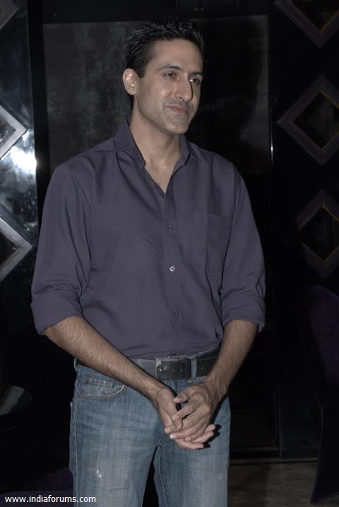 Sumeet Sachdev at the Kolkata Baabu Moshayes Party