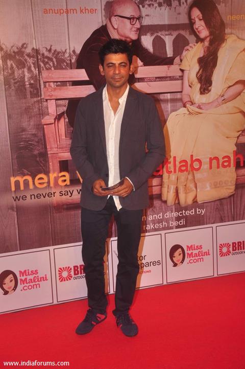 Sunil Grover poses for the media at the Premier of the Play Mera Woh Matlab Nahi Tha