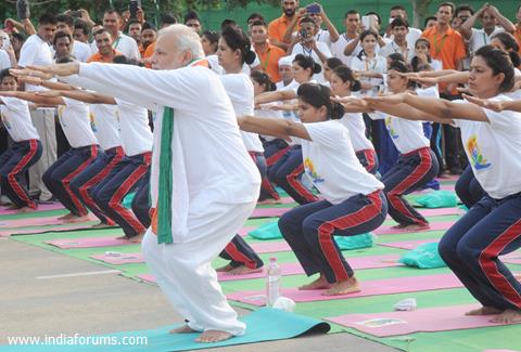 Narendra Modi Doing Yogasana!