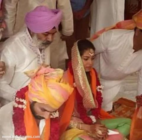 Shahid Kapoor Ties Knot With Mira Rajput!