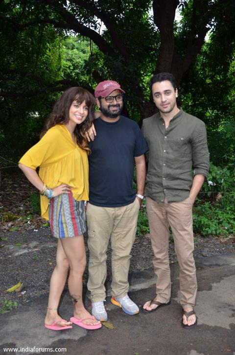 Kangana Ranaut, Nikhil Advani and Imran Khan on Location of Katti Batti