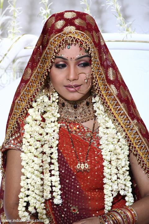Shubhangi Aatre as Preeti looking like a bridal