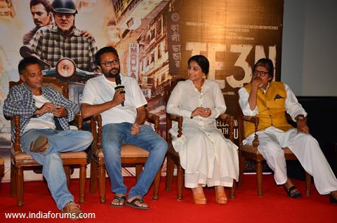 Sujoy Ghosh, Ribhu Dasgupta and Amitabh Bachchan and Vidya Balan at Trailer Launch of 'TE3N'