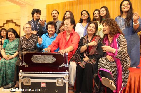 Ghazal singers at Rehearsal of the15th Khazana Ghazal Festival 2016