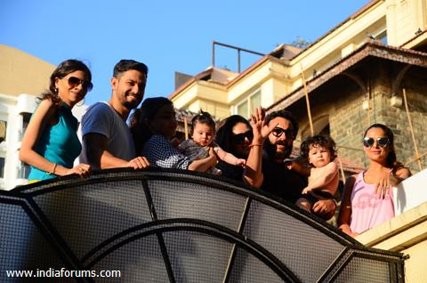 Baby cousins Taimur and Inaaya enjoy Summer in Style!