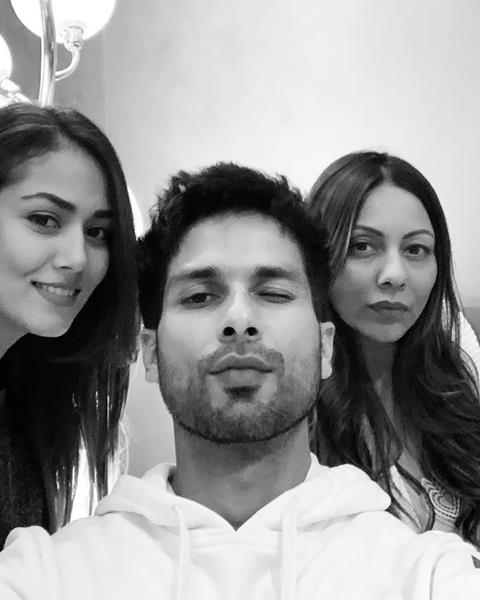 shahid with mira and gauri