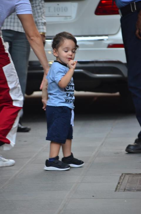 sunny leone son