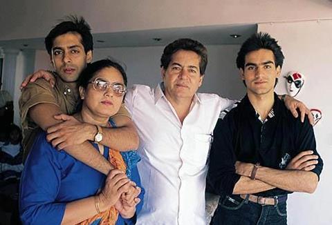 salim khan with wife salma and sons salman and arbaaz