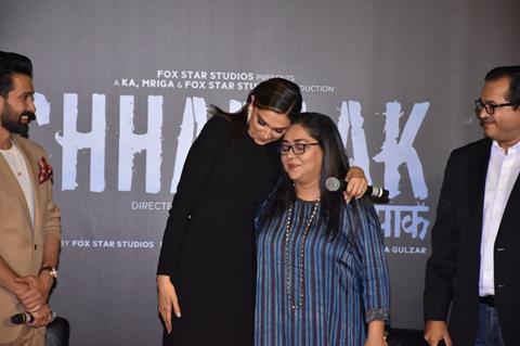 deepika padukone crying