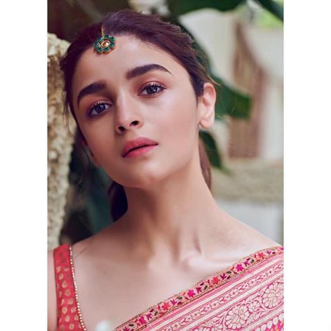 Alia Bhatt maang Teek