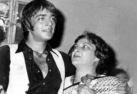 Sanjay Dutt with Mom Nargis Dutt