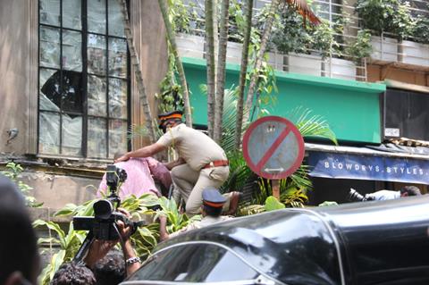 Reporters attacked Kangana Office