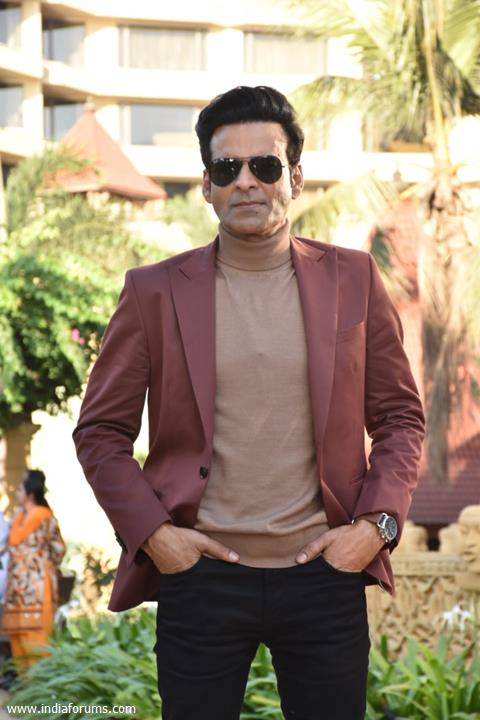 https://img.indiaforums.com/media/480x0/49/9089-manoj-bajpayee-snapped-at-the-promotions-of-family-man-season-2.jpg