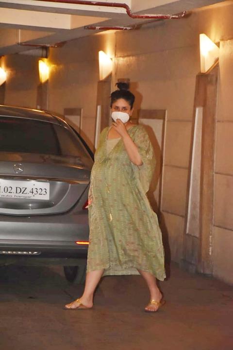 Kareena Kapoor pregnant