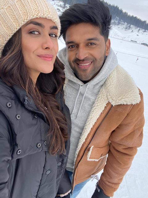 Mrunal Thakur Guru Randhawa