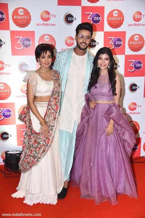 Ashi Singh, Shagun grace the Red Carpet of Zee Rishtey Awards Nominations Party