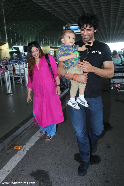 Mohit Malik spotted with his wife Addite Malik and son at the Mumbai airport