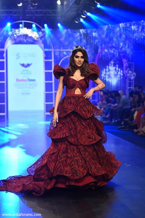 Nikki Tamboli grace the ramp walk of the Bombay Times Fashion Week 2022