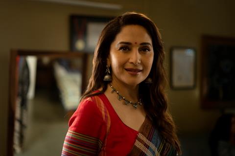 Madhuri Dixit Nene in Maja Ma