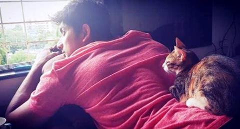 Fahmaan Khan and his cat