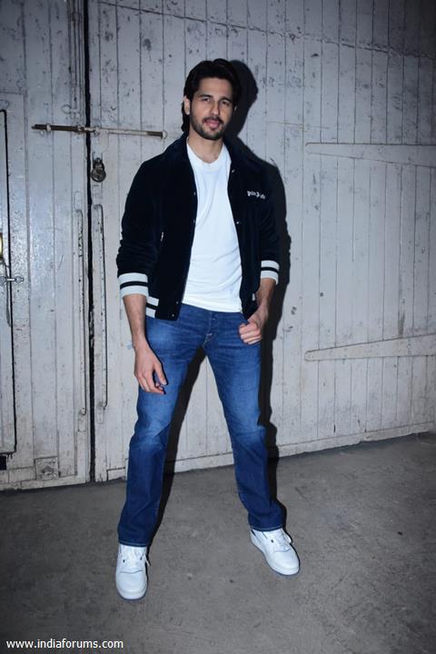 In the city spotlight: Sidharth Malhotra snapped on the move