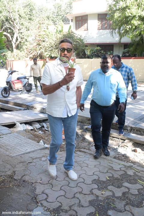 Jackie Shroff snapped in the city 
