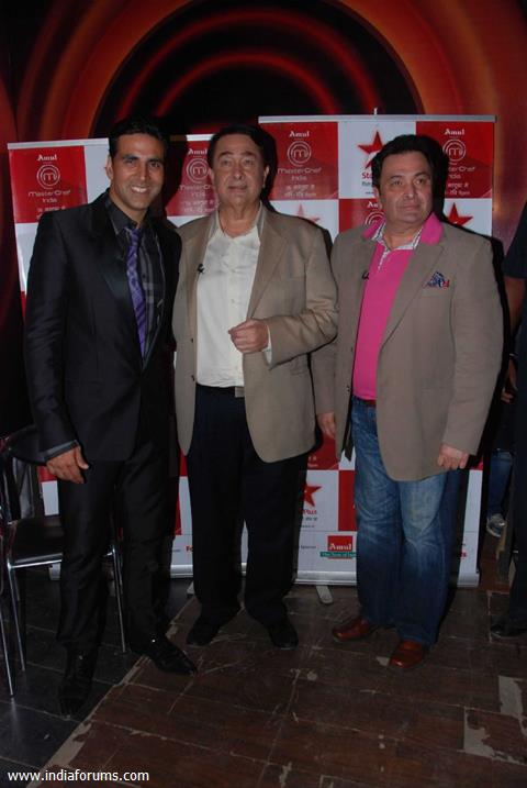 Rishi and Randhir Kapoor with Akshay Kumar on the show of  'Master Chef India' at Filmcity in Mumbai