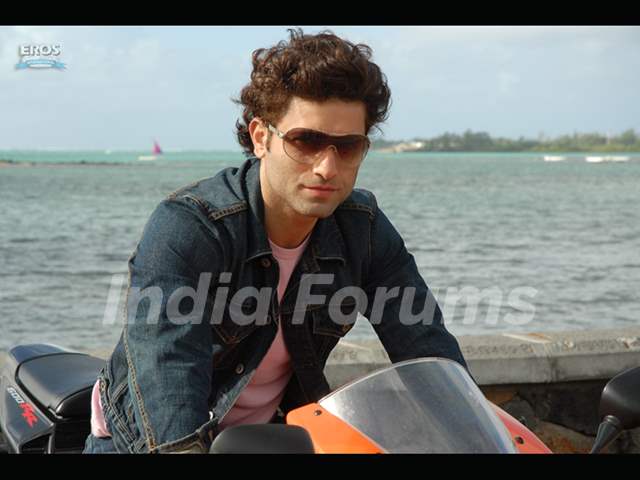 Shiney Ahuja looking hot