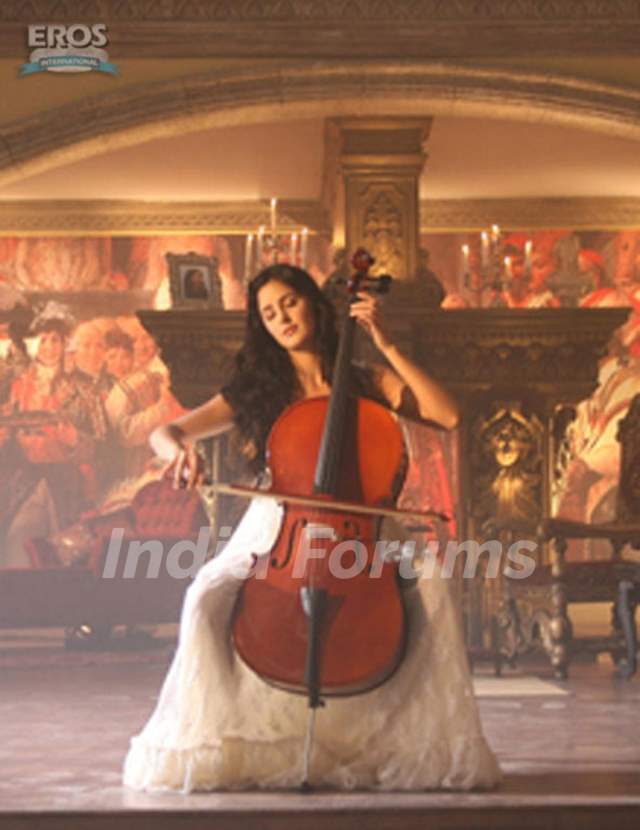 Katrina playing a cello in Yuvvraaj
