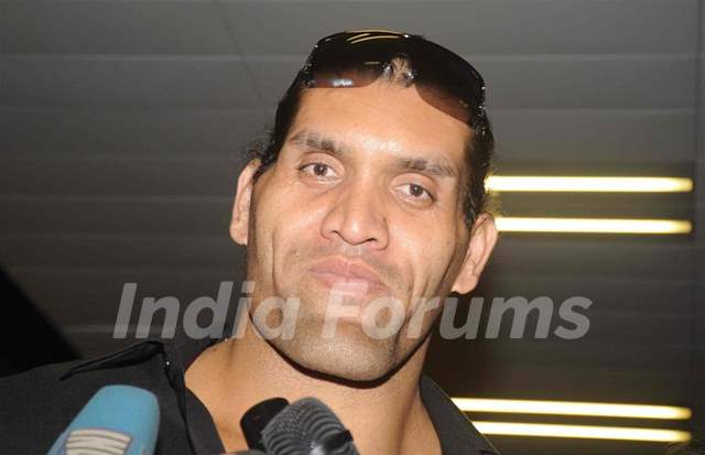 Khali arrived in India for Bigg Boss 4 Photo