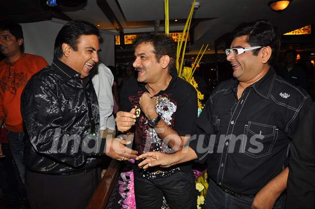 Dilip Joshi, JD Majethia, Deven Bhojani at 500 episodes celebration party of TMKOC