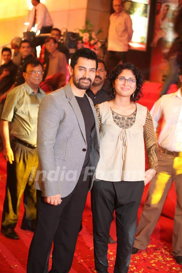 Aamir Khan and Kiran Rao at Dev Anand’s old classic film “Hum Dono” premiere at Cinemax Versova