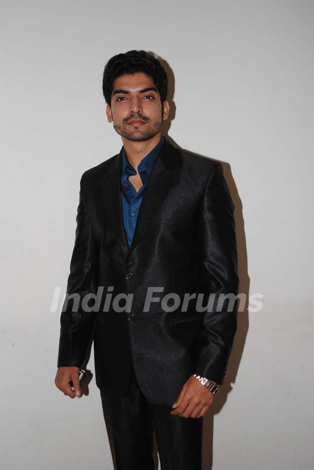 Gurmeet Choudhary at Rahul and Dimpy Mahajan's 1st wedding anniversary party