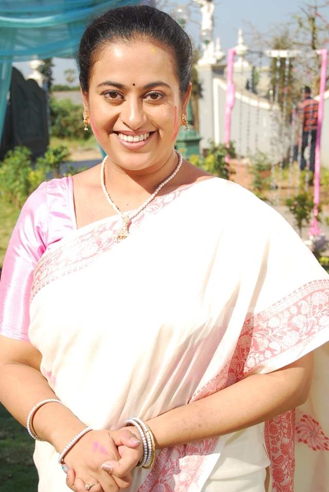 Nitika Anand as Vandana