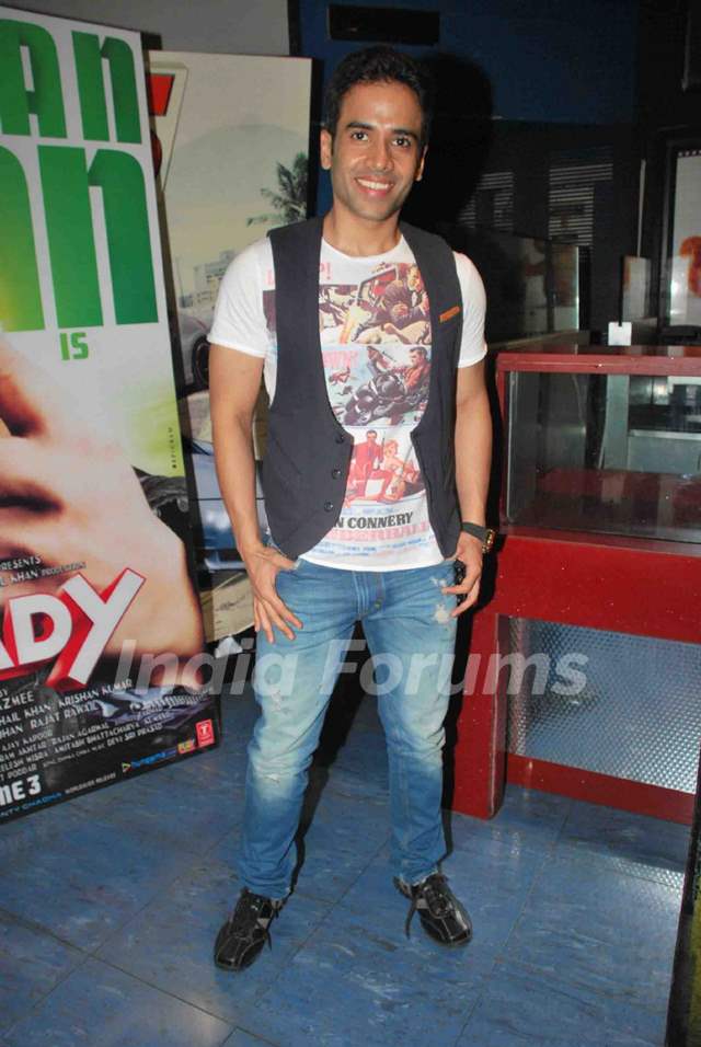 Shor in the City team Tusshar Kapoor at Fame, Andheri