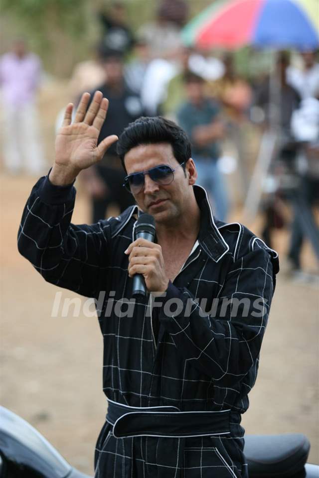 Akshay Kumar at Fear Factor Khatron Ke Khiladi Season 4 Media