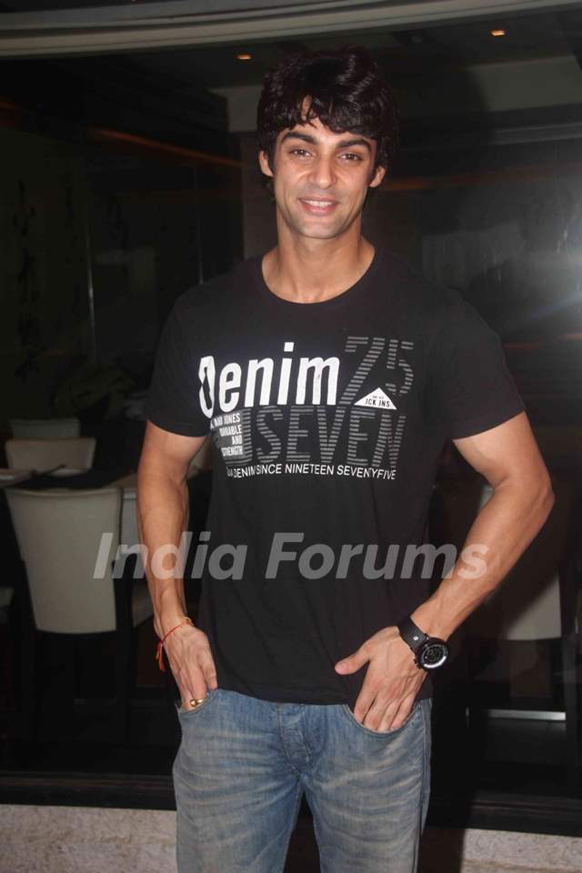 Karan Wahi at Ritz Jee Le Ye Pal press meet, Vie Lounge