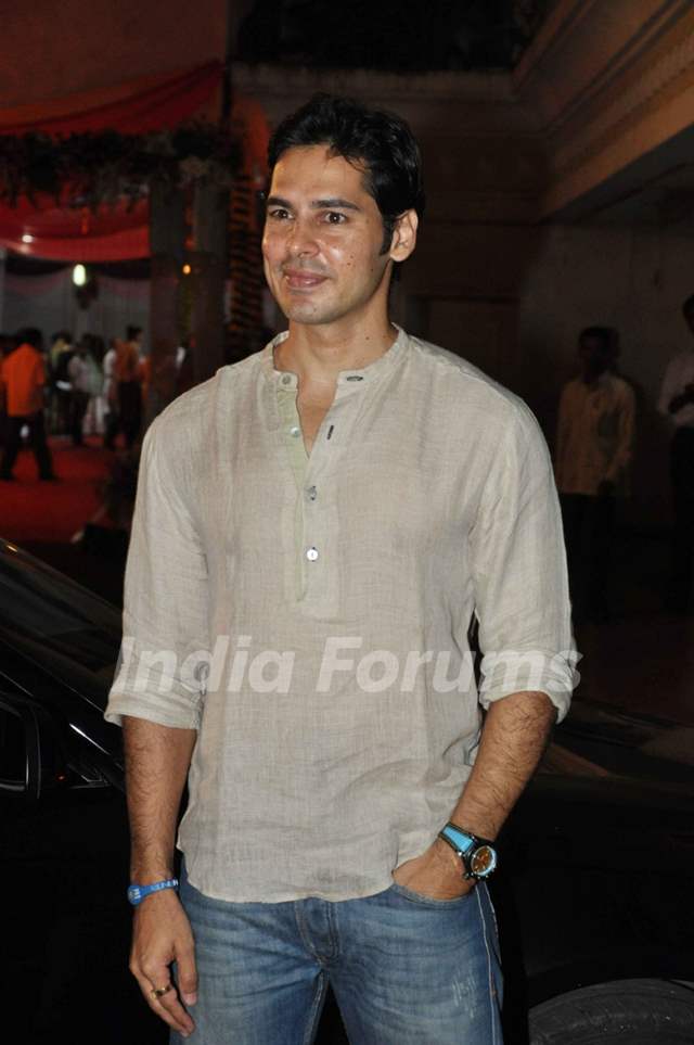 Dino Morea grace Sanjay Dutt's Mata Ki Chowki in Bandra