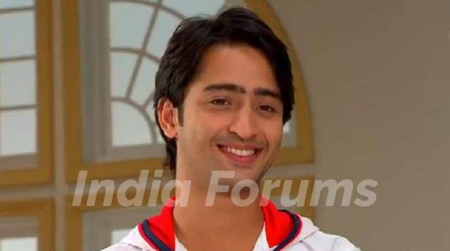 Anant sweet smile in TV Show Navya