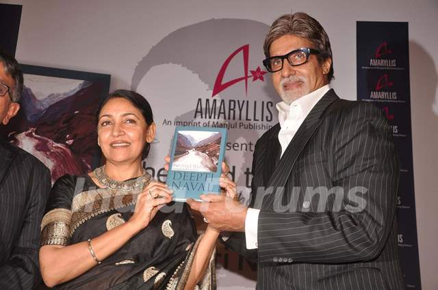 Amitabh Bachchan at the launch of Deepti Naval's book in Taj Land's End on 30th October. .