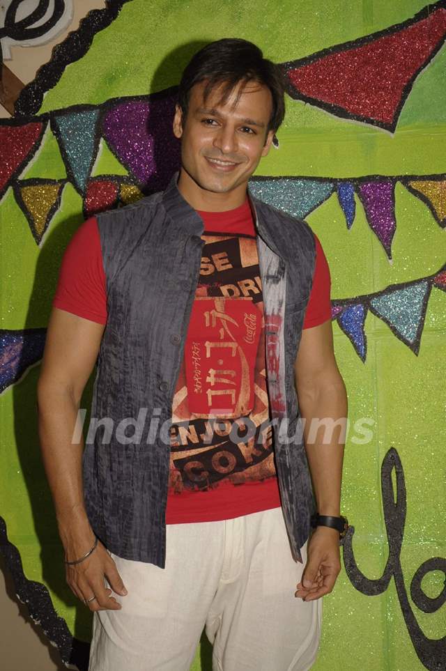 Vivek Oberoi at IIT Powai Mood Indigo